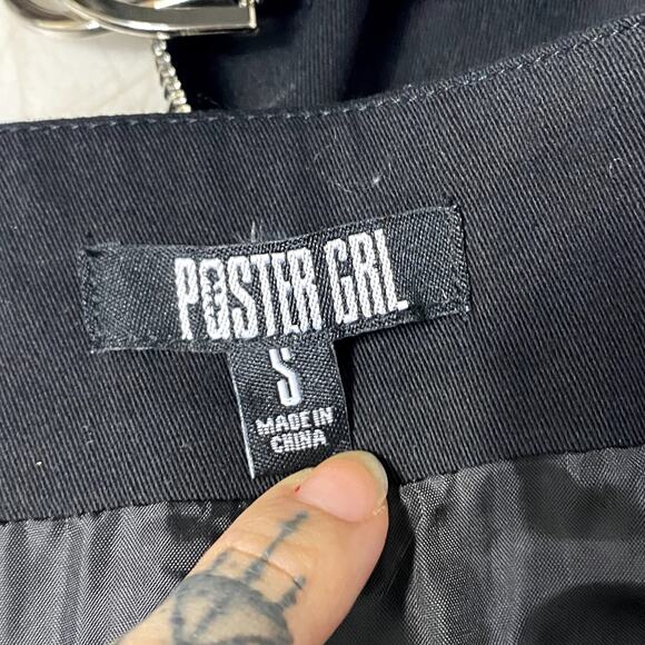 Poster Grl Emo Goth Metal Grunge Cargo Utility Zipper Strap Mini Skirt - Picture 10 of 12